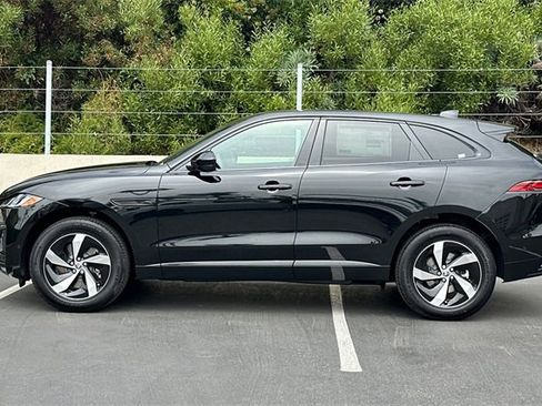 New 2026 Jaguar F-PACE R-Dynamic S image 2