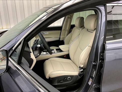 New 2026 Genesis GV70 2.5T Advanced AWD/4WD image 12