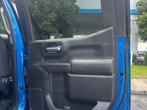 Used 2022 Chevrolet Silverado 1500 Custom Trail Boss AWD/4WD image 18