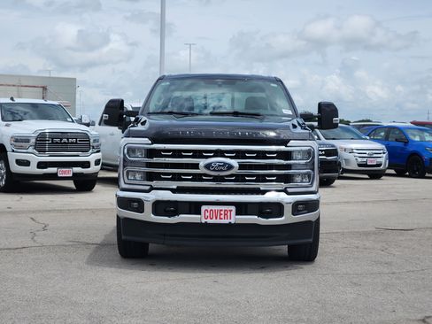 Used 2024 Ford F250 Lariat AWD/4WD image 2