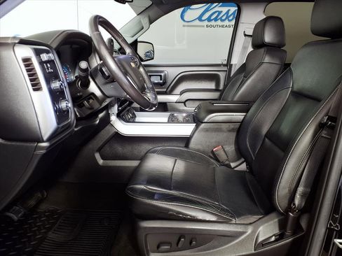 Used 2018 Chevrolet Silverado 1500 LTZ Z71 w/ Midnight Edition image 9