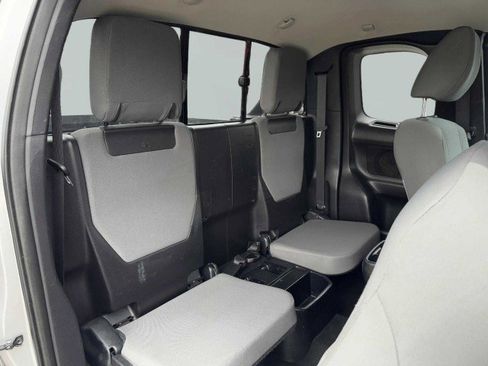 Used 2017 Toyota Tacoma SR5 image 44