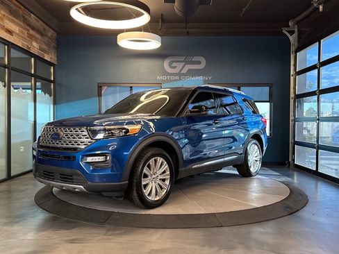 Used 2022 Ford Explorer Limited w/ Equipment Group 301A AWD/4WD image 7