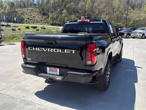 Used 2023 Chevrolet Colorado Z71 w/ Z71 Convenience Package 2 AWD/4WD image 7