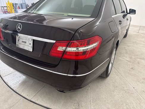 Used 2010 Mercedes-Benz E 350 Sedan image 21