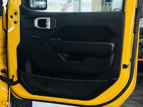 Used 2019 Jeep Wrangler Unlimited Rubicon AWD/4WD image 42