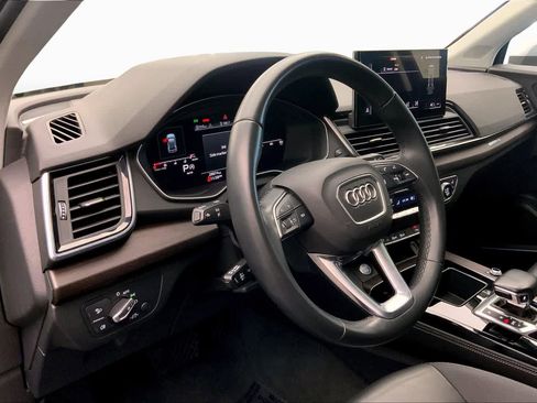 Used 2021 Audi Q5 2.0T Premium Plus w/ Premium Plus Package AWD/4WD image 18