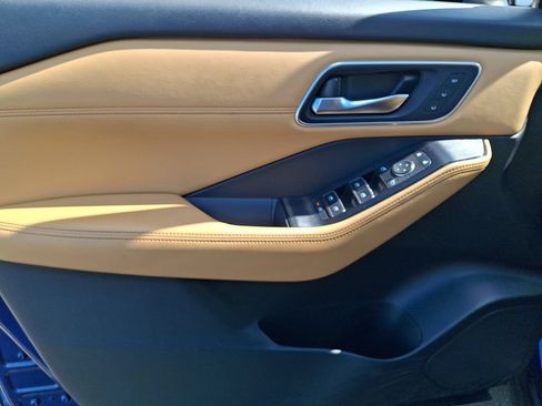 Certified 2023 Nissan Rogue Platinum w/ Platinum Premium Package AWD/4WD image 13