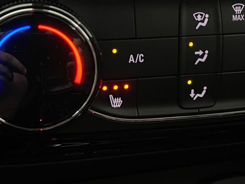 Used 2024 Buick Encore GX Sport Touring w/ Comfort Package AWD/4WD image 5