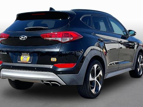 Used 2018 Hyundai Tucson Value w/ Cargo Package FWD image 2