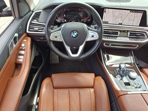 Used 2019 BMW X7 xDrive40i w/ Premium Package AWD/4WD image 3
