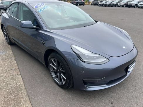 Used 2021 Tesla Model 3 Standard Range Plus RWD image 5