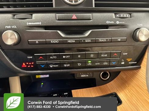 Used 2021 Lexus RX 350L Premium w/ Premium Package image 16