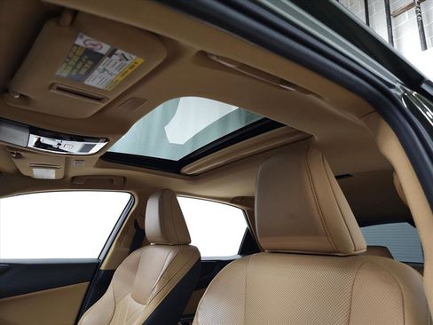 Used 2024 Lexus NX 450h+ AWD w/ Luxury Package image 19