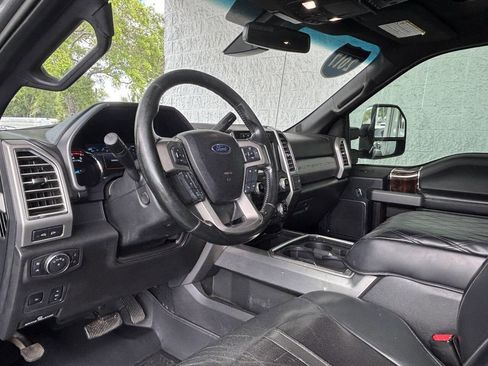 Used 2017 Ford F350 Platinum w/ Platinum Ultimate Package AWD/4WD image 15