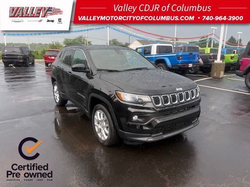 Certified 2024 Jeep Compass Latitude AWD/4WD image 1