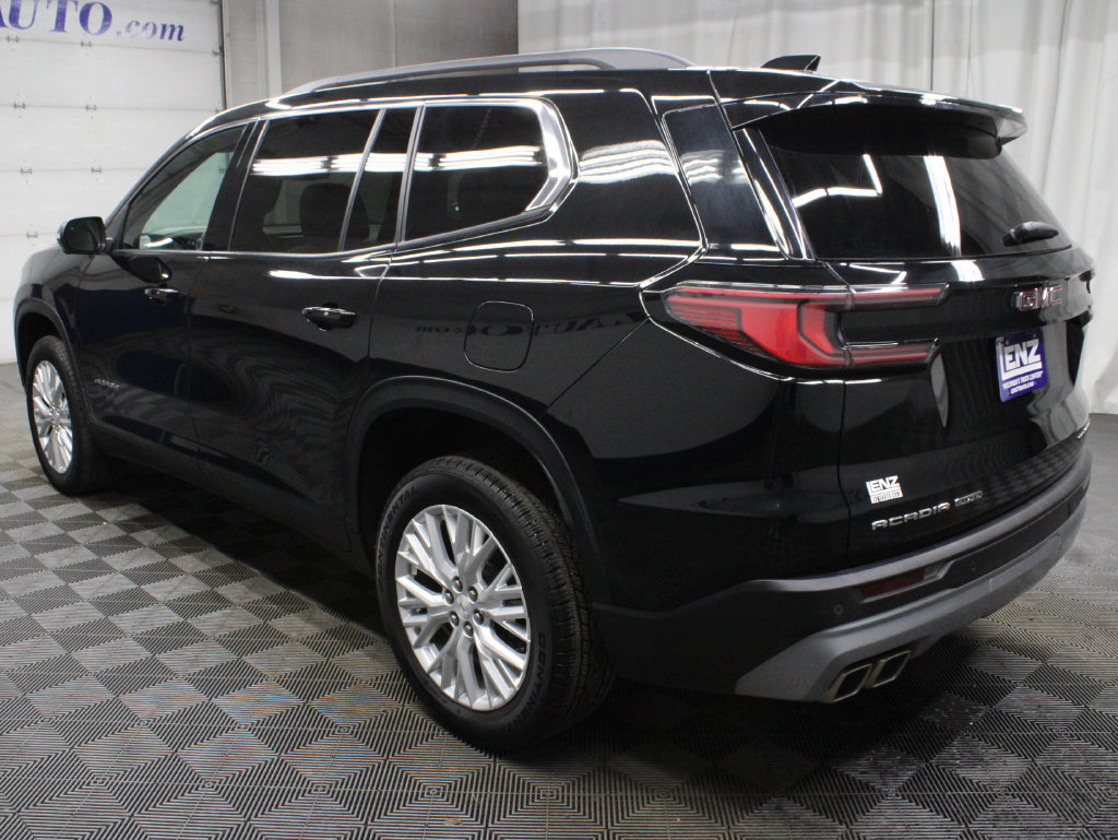 Used 2024 GMC Acadia Elevation w/ Trailering Package AWD/4WD image 7