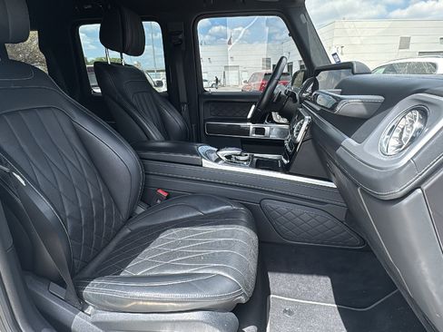 Used 2022 Mercedes-Benz G 550 image 32
