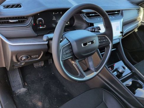 New 2026 Jeep Grand Cherokee L 4WD image 11