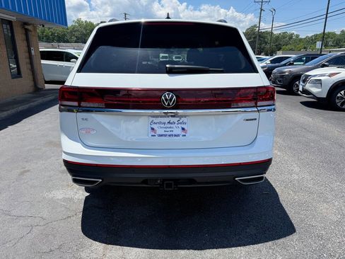 Used 2025 Volkswagen Atlas SE AWD/4WD image 6