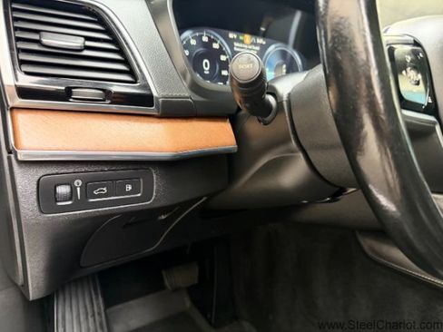 Used 2017 Volvo XC90 T8 Inscription w/ Luxury Package image 23