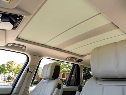 Used 2019 Land Rover Range Rover Long Wheelbase Supercharged image 5