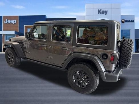 Used 2021 Jeep Wrangler Unlimited Sport AWD/4WD image 4