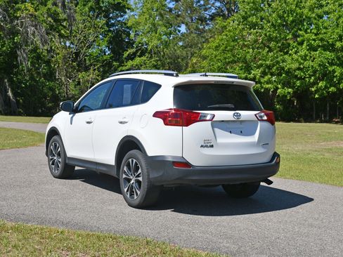 Used 2015 Toyota RAV4 Limited image 3