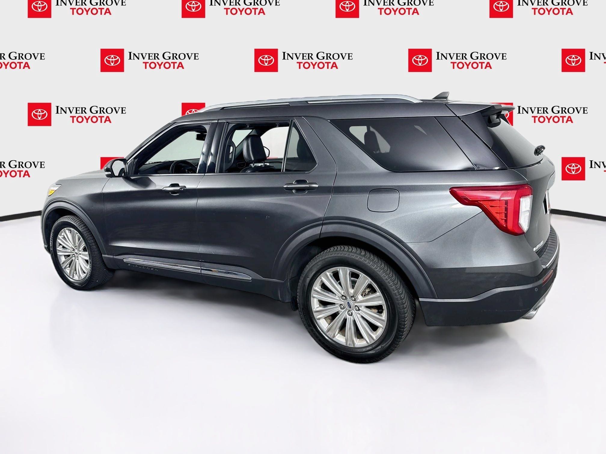 Used 2020 Ford Explorer Limited w/ Class III Trailer Tow Package AWD/4WD image 7