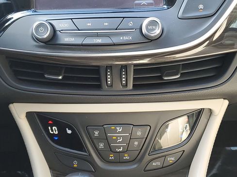 Used 2020 Buick Envision Preferred w/ LPO, Cargo Package image 31