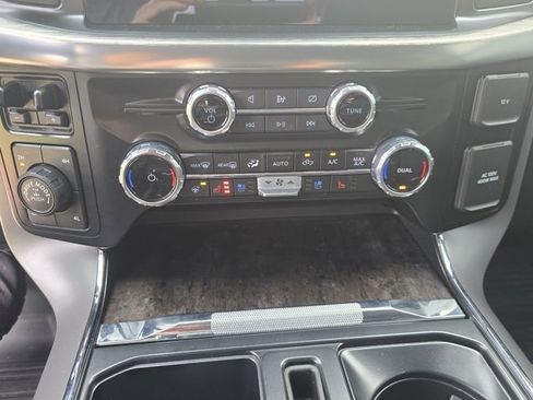 Used 2023 Ford F150 Lariat w/ Trailer Tow Package image 32