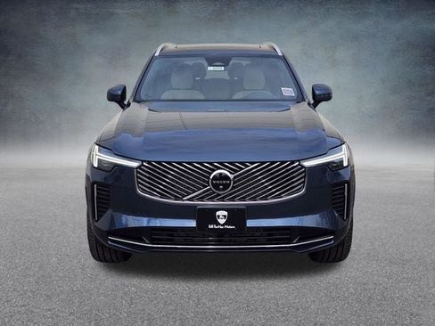 New 2026 Volvo XC90 B6 Plus w/ Protection Package Premier image 2