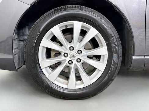 Used 2015 Toyota Venza LE image 31