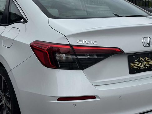 Used 2023 Honda Civic Touring image 10