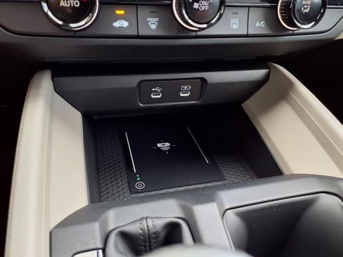 Certified 2026 Honda Accord LX image 8