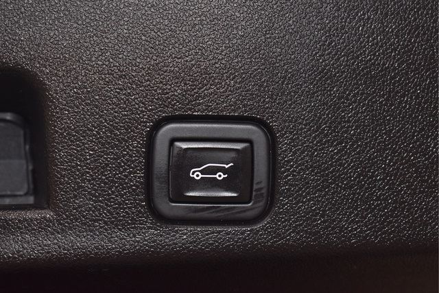 Used 2024 Chevrolet Traverse RS w/ LPO, Floor Liner Package AWD/4WD image 17