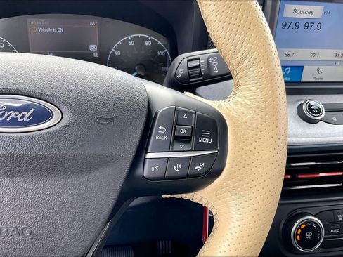 Used 2024 Ford Maverick XLT image 23