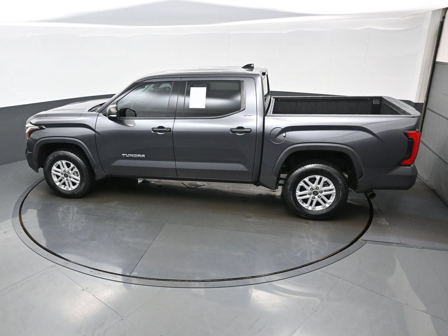 Used 2023 Toyota Tundra SR5 w/ SR5 Convenience Package AWD/4WD image 37