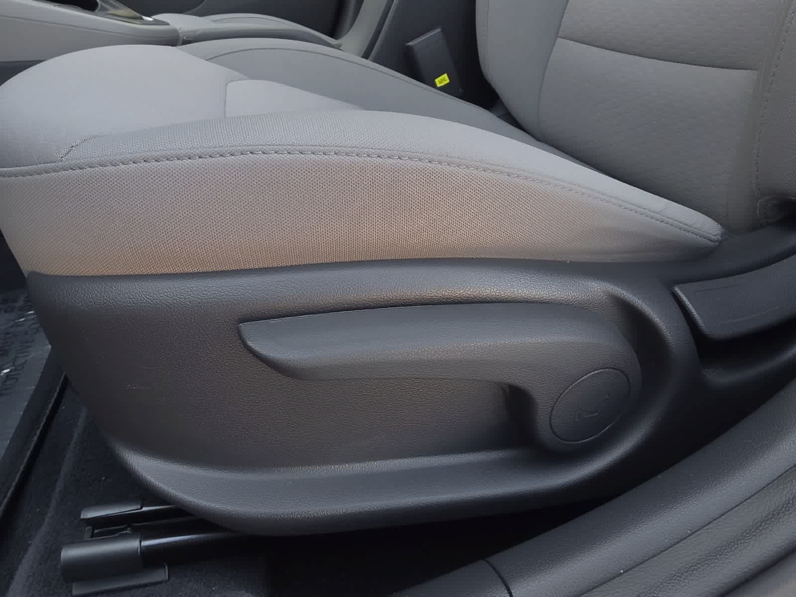 Used 2019 Hyundai Elantra SE FWD image 28