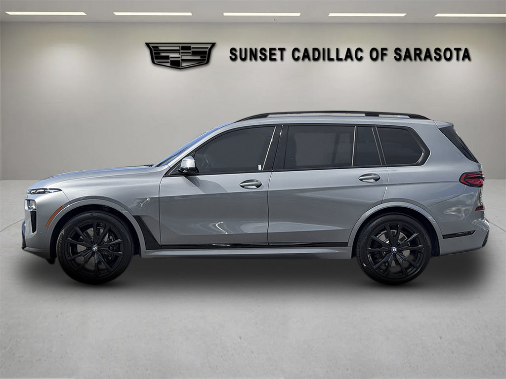 Used 2024 BMW X7 xDrive40i w/ Executive Package AWD/4WD image 4