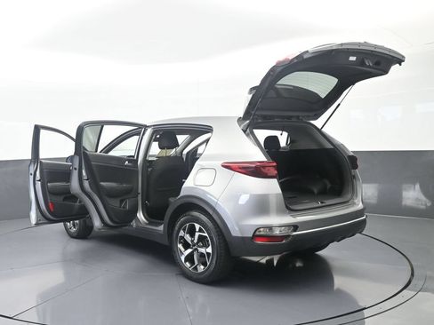 Used 2022 Kia Sportage LX FWD image 4