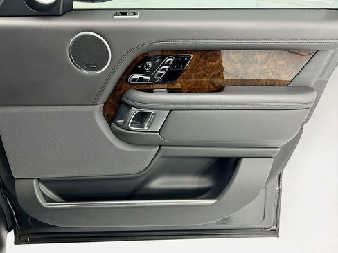 Used 2021 Land Rover Range Rover Long Wheelbase Autobiography image 24