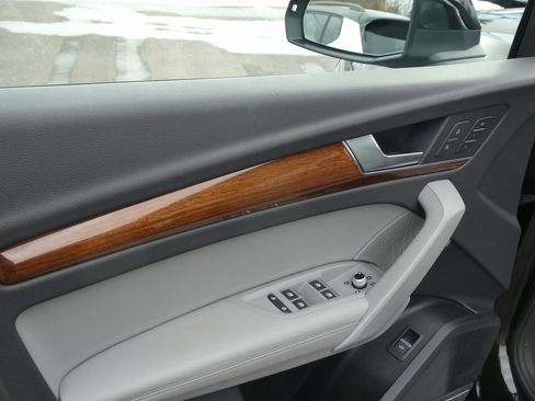 Used 2022 Audi Q5 2.0T Premium Plus image 6