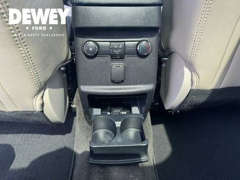Used 2018 Ford Explorer XLT w/ Equipment Group 202A AWD/4WD image 28