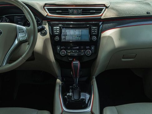 Used 2015 Nissan Rogue SL w/ SL Premium Package FWD image 19