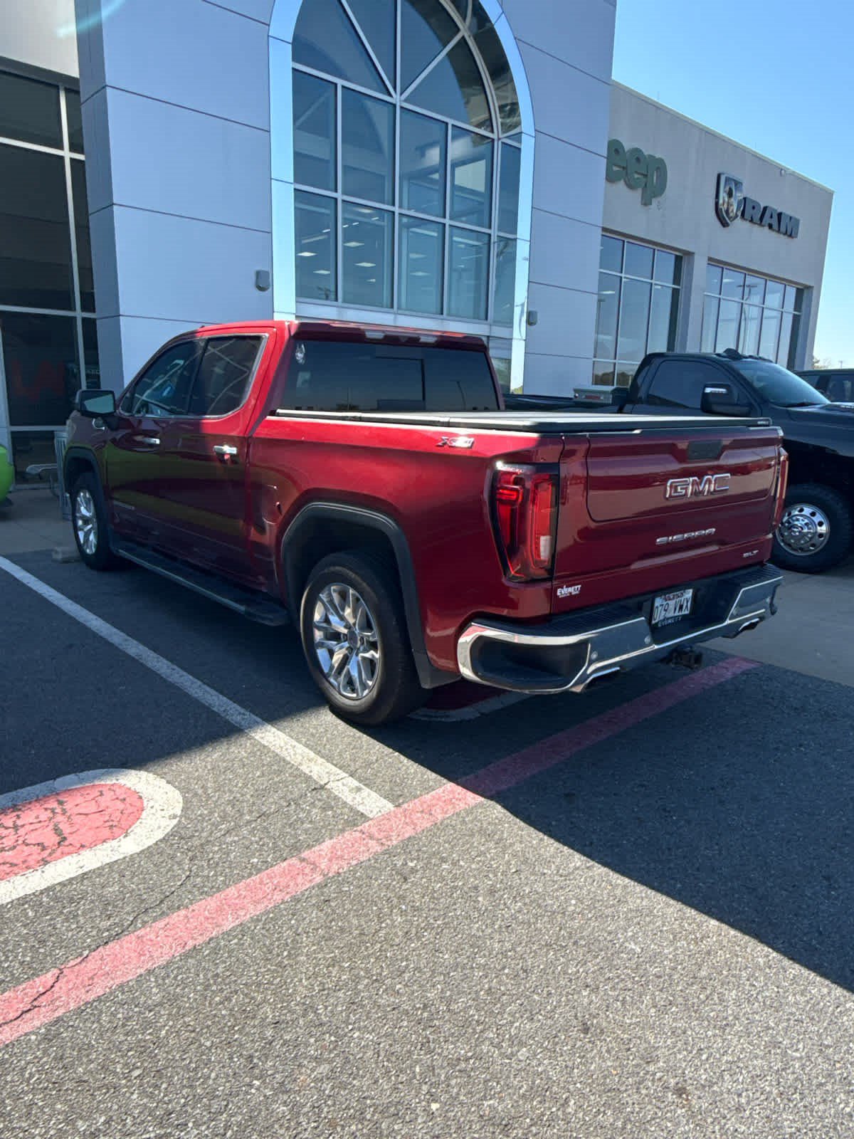 Used 2020 GMC Sierra 1500 SLT w/ SLT Premium Plus Package AWD/4WD image 2