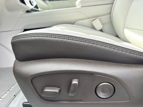 New 2026 GMC Acadia Denali w/ Super Cruise Package FWD image 13