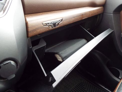 Used 2018 Nissan Titan Platinum Reserve w/ Platinum Utility Package image 36