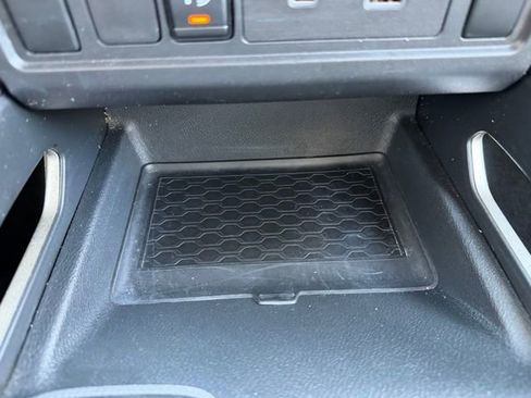 Used 2022 Nissan Frontier SV w/ Technology Package image 24