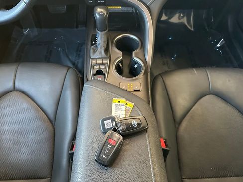 Used 2021 Toyota Camry XSE w/ Cold Weather Package image 21